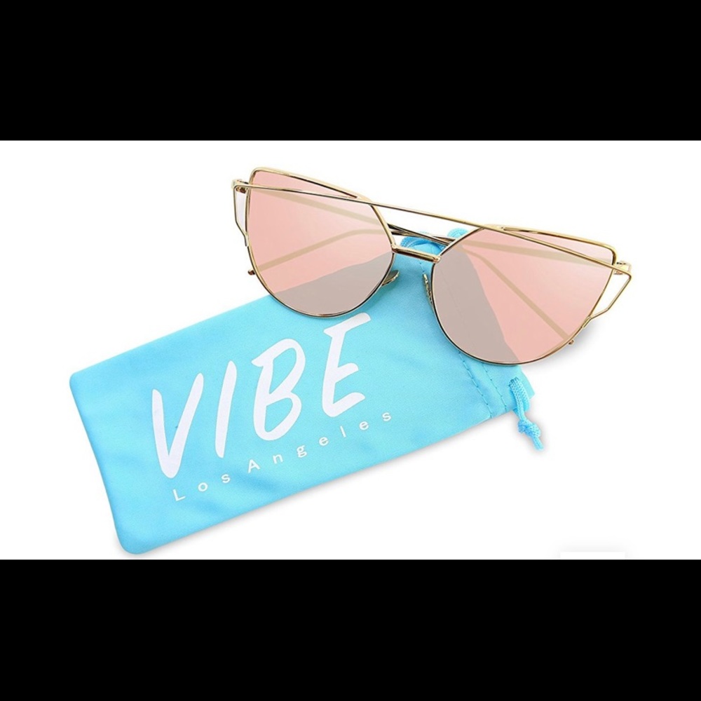 Vibe LA Cat Eye Sunglasses - Picture 2 of 2